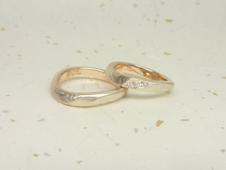 http://www.mokumeganeya.com/blog/customer/110925%E6%9C%A8%E7%9B%AE%E9%87%91%E3%81%AE%E7%B5%90%E5%A9%9A%E6%8C%87%E8%BC%AA%EF%BC%BF%E5%A4%A7%E9%98%AA%E5%BA%97002%E2%91%A3.JPG