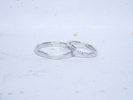 http://www.mokumeganeya.com/blog/customer/17102201%E6%9C%A8%E7%9B%AE%E9%87%91%E3%81%AE%E7%B5%90%E5%A9%9A%E6%8C%87%E8%BC%AA%EF%BC%BFY004.JPG