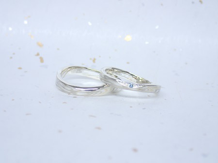 http://www.mokumeganeya.com/blog/customer/17110401%E6%9C%A8%E7%9B%AE%E9%87%91%E3%81%AE%E7%B5%90%E5%A9%9A%E6%8C%87%E8%BC%AAJ_004.JPG