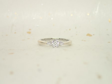 http://www.mokumeganeya.com/blog/customer/17111801%E6%9C%A8%E7%9B%AE%E9%87%91%E3%81%AE%E5%A9%9A%E7%B4%84%E6%8C%87%E8%BC%AA%E7%B5%90%E5%A9%9A%E6%8C%87%E8%BC%AA_F004.jpg