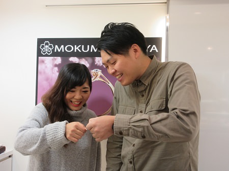 http://www.mokumeganeya.com/blog/customer/17121002%E6%9C%A8%E7%9B%AE%E9%87%91%E3%81%AE%E7%B5%90%E5%A9%9A%E6%8C%87%E8%BC%AA%EF%BC%BFQ002.JPG