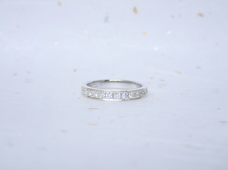 http://www.mokumeganeya.com/blog/customer/17122401%E6%9C%A8%E7%9B%AE%E9%87%91%E3%81%AE%E5%A9%9A%E7%B4%84%E3%83%BB%E7%B5%90%E5%A9%9A%E6%8C%87%E8%BC%AA%EF%BC%BFQ003.JPG