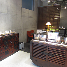 杢目金屋梅田本店