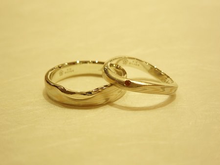 15052401杢目金の結婚指輪＿D004.JPG