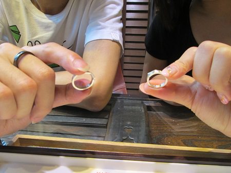 15081302木目金の婚約指輪と結婚指輪_M002.JPG