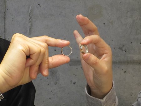 15111601グリ彫りの結婚指輪＿U003.JPG