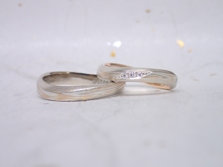 16041002杢目金の結婚指輪_U004.JPG