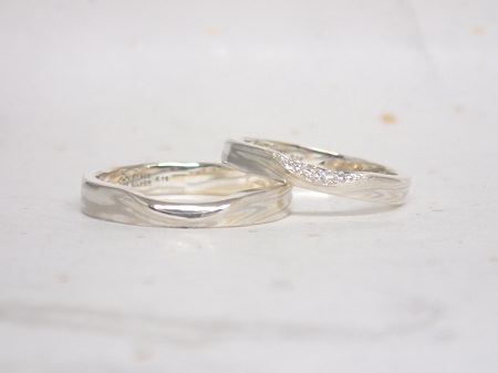 16092502杢目金の結婚指輪_Y004.JPG