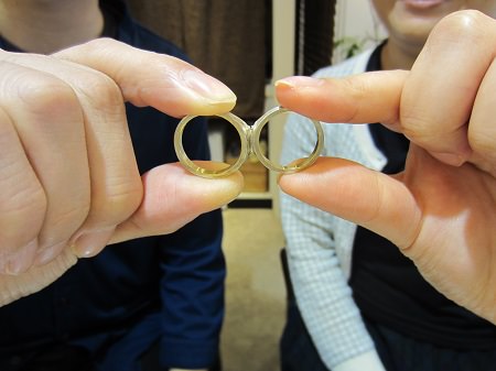 16112101木目金の婚約指輪と結婚指輪A_001.JPG
