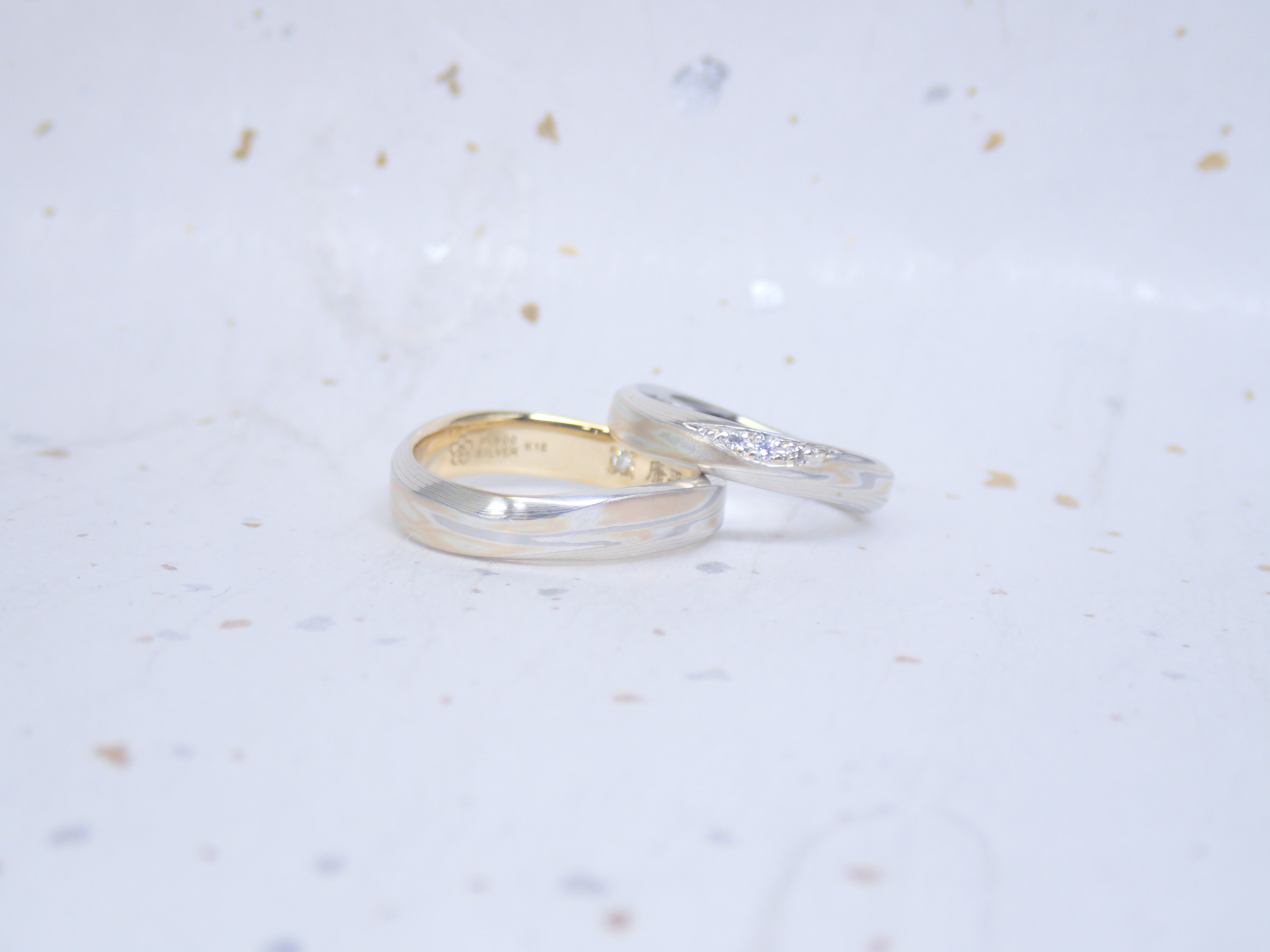 二人の想いをカタチにする結婚指輪・婚約指輪。世界に1つだけをオーダーメイド。結婚指輪・婚約指輪の杢目金屋