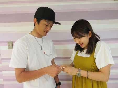 18061701杢目金の結婚指輪_Q002.JPG