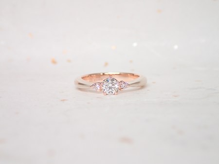 18080501杢目金の婚約指輪＿Q004.JPG