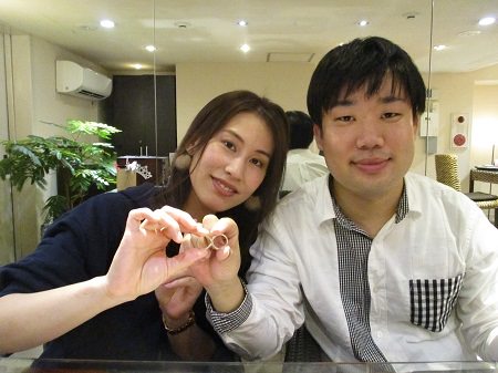 18102101杢目金屋の婚約結婚指輪＿K001.JPG