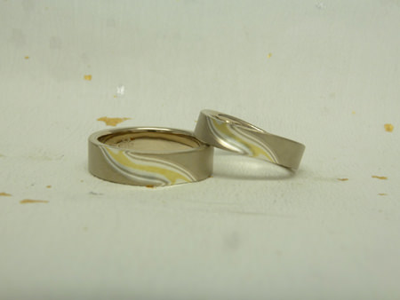 110228グリ彫りの結婚指輪＿神戸店002.jpg