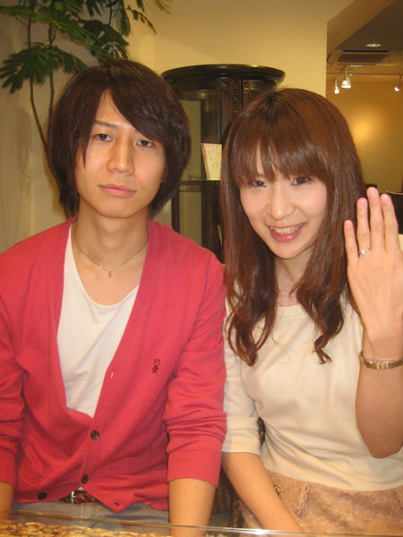 12112801単色の婚約指輪＿N001.jpg