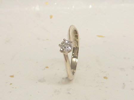13061603さくらダイヤモンドの婚約指輪＿G002.JPG