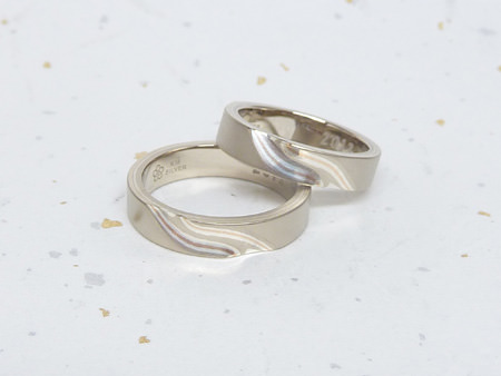 13071801グリ彫りの結婚指輪_M002.JPG