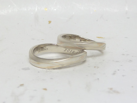 13072103木目金の婚約指輪と結婚指輪N_002.JPG