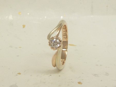 13072805さくらダイヤモンドの婚約指輪＿G002.JPG