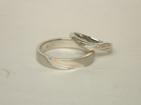 14112301グリ彫り木目金の結婚指輪Y002.JPG