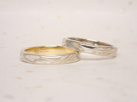 1608091杢目金屋の婚約指輪と結婚指輪N004.JPG