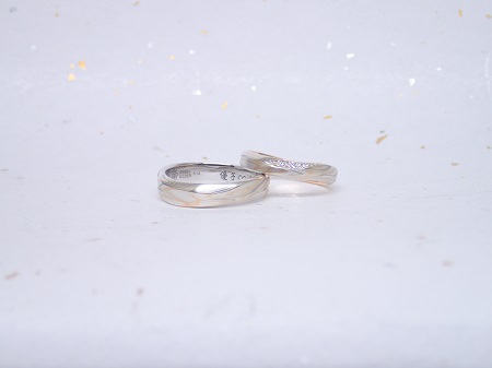 17042302杢目金の結婚指輪_R004.JPG