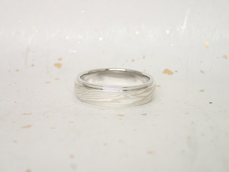 17112601杢目金屋の結婚指輪＿B002.JPG