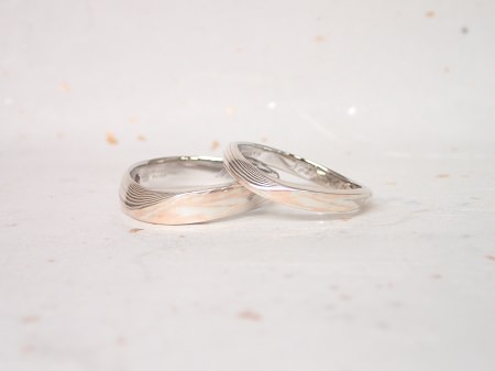18081801杢目金の結婚指輪＿Q004.JPG