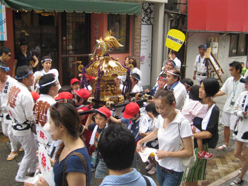 杢目金屋横浜元町店２.jpg