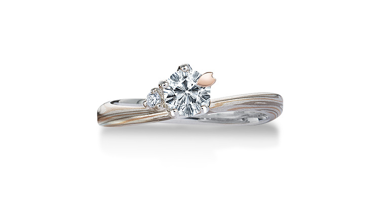 Engagement ring（Koi-kaze）: clear diamond on the surface
