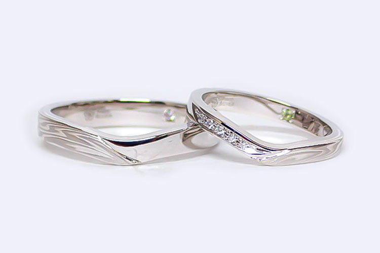 プラチナで作る結婚指輪（マリッジリング）　プラチナ×シルバーの結婚指輪