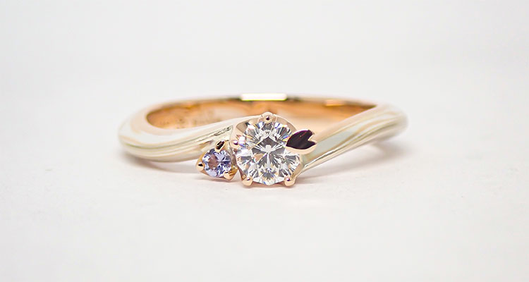 婚約指輪・結婚指輪おすすめ人気デザインランキング　杢目金屋の婚約指輪の人気デザインランキング2位　月桜　お客さま事例