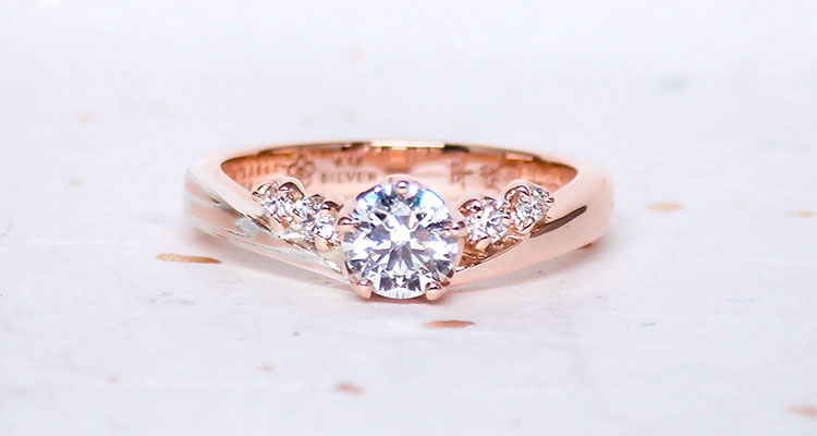 個性的な結婚指輪　特注婚約指輪