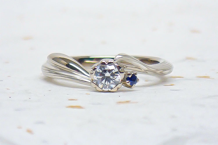 ホワイトゴールドで作る婚約指輪（エンゲージリング） | 結婚指輪