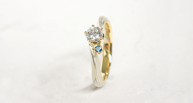 イエローゴールドで作る婚約指輪(エンゲージリング)　ホワイトゴールド×イエローゴールド×シルバーの婚約指輪