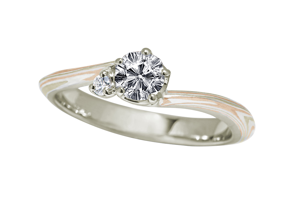ホワイトゴールドで作る婚約指輪(エンゲージリング)　ホワイトゴールド（WG）×ピンクゴールド（PG）×シルバー（SV）の婚約指輪