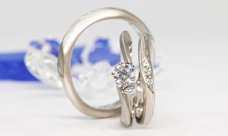 結婚指輪・婚約指輪「月桜」のセットリング