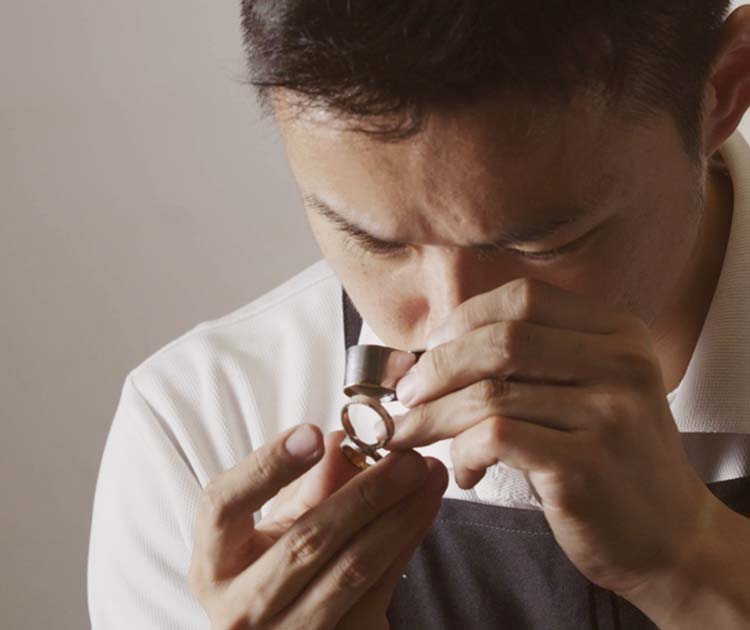 生涯保証　一組一組カルテを保管