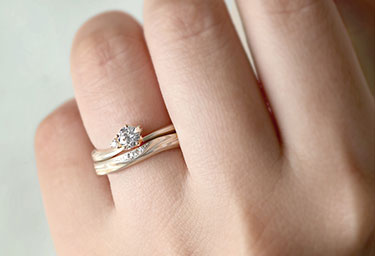 梅田本店店舗（大阪府） | 結婚指輪・婚約指輪の杢目金屋