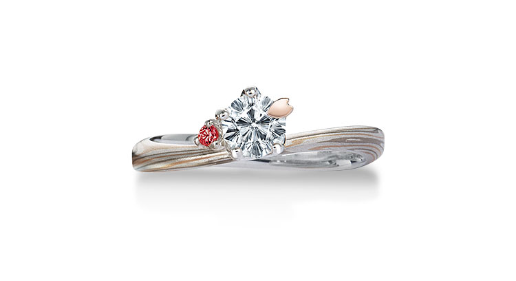 Engagement ring（Koi-kaze）: Garnet on the surface