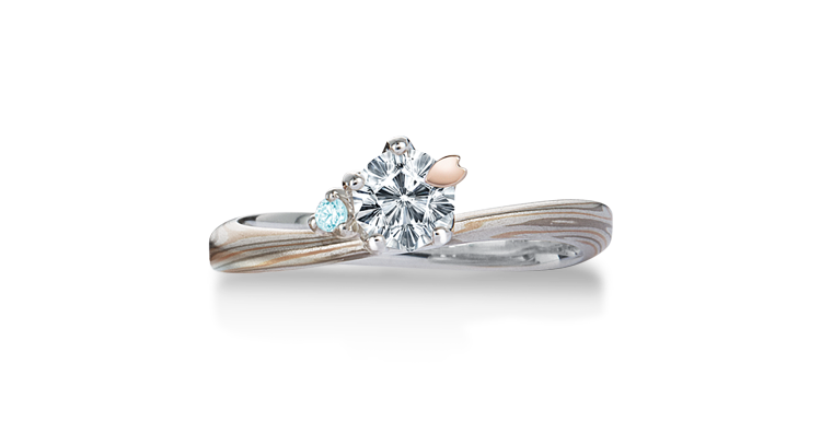 Engagement ring（Koi-kaze）: ice-blue diamond on the surface