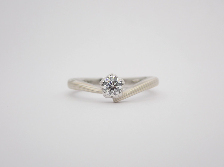 ご婚約指輪のお写真